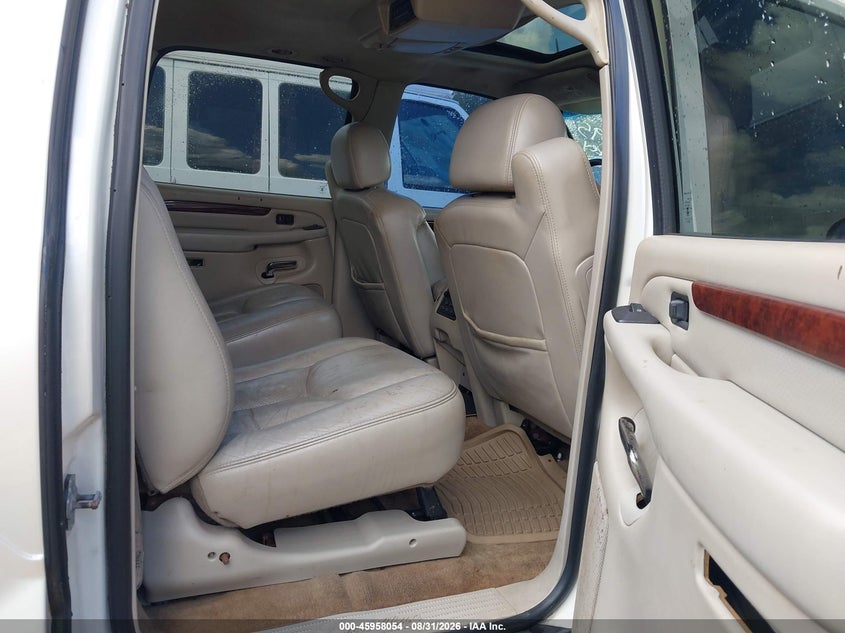 2005 CADILLAC ESCALADE ESV auction photo 8