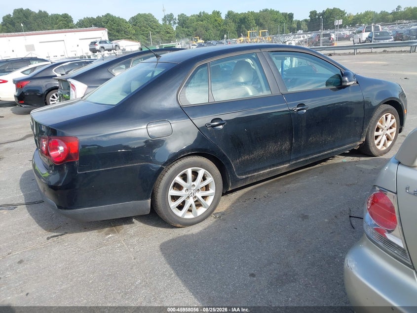 2010 VOLKSWAGEN JETTA auction photo 4