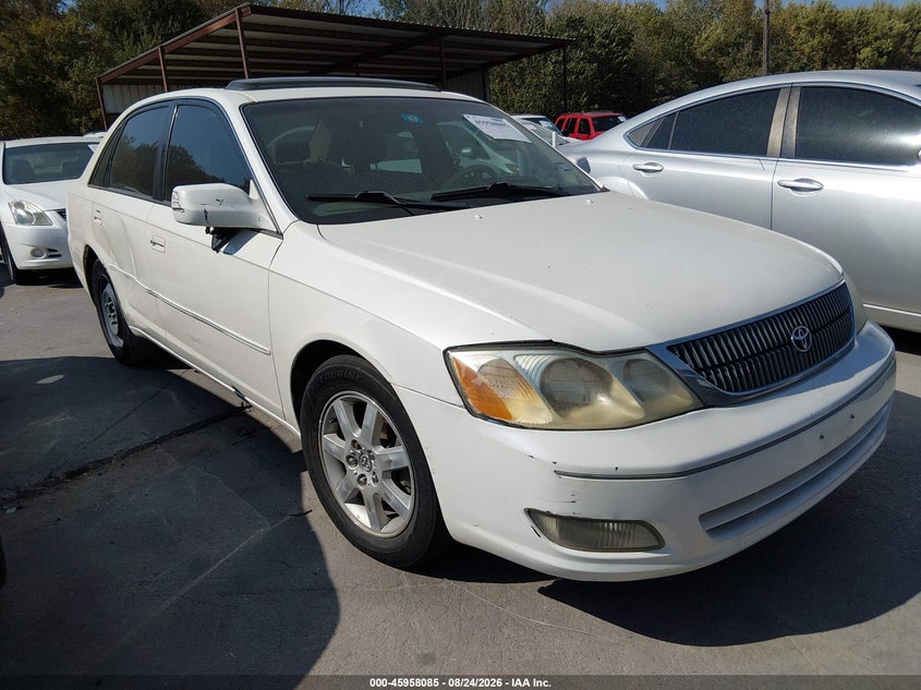2000 TOYOTA AVALON auction photo 1