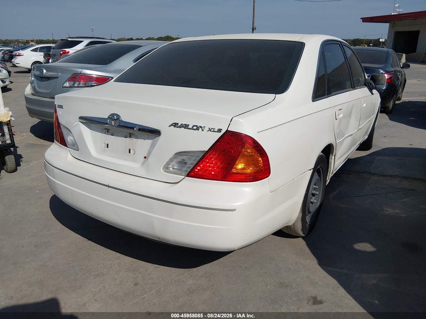 2000 TOYOTA AVALON auction photo 4