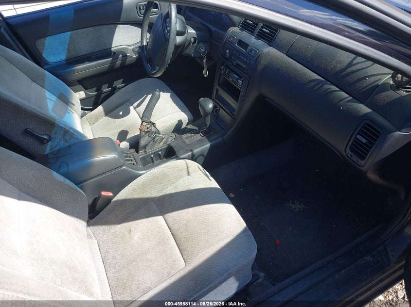 1996 NISSAN MAXIMA auction photo 5