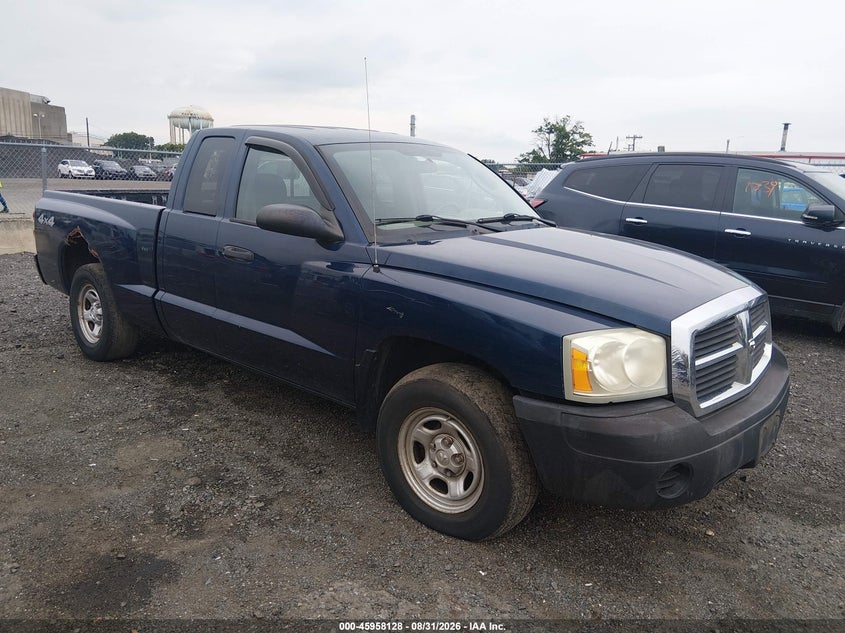2005 DODGE DAKOTA auction photo 1