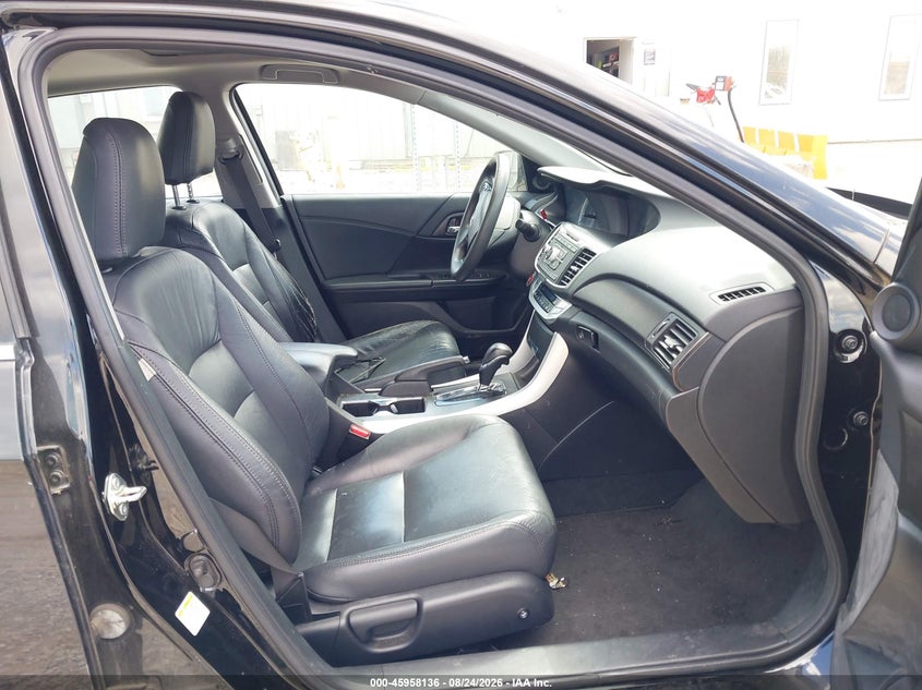 2014 HONDA ACCORD auction photo 5