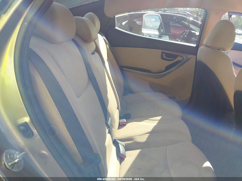2013 HYUNDAI ELANTRA auction photo 8