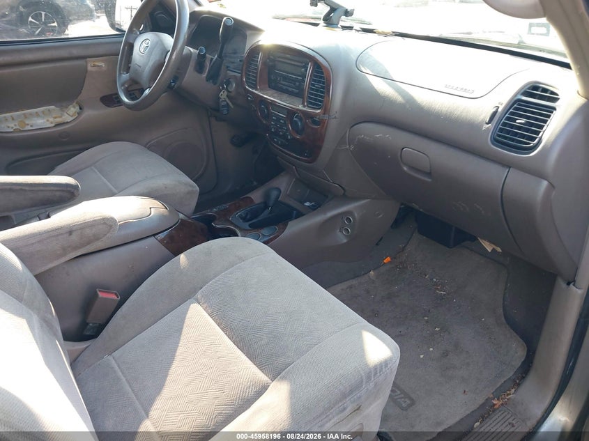 2004 TOYOTA SEQUOIA auction photo 5