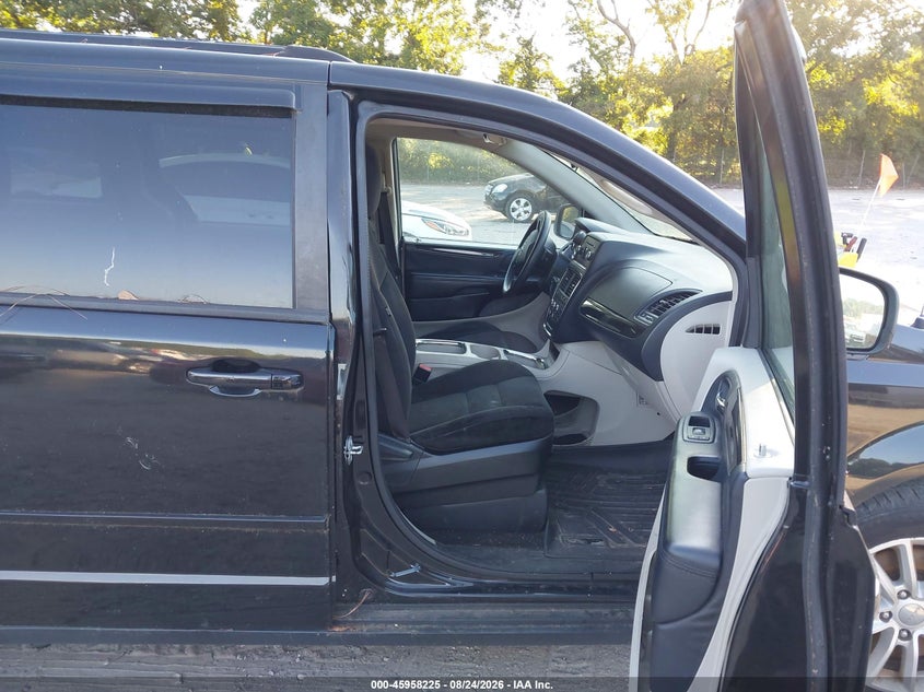 2015 DODGE GRAND CARAVAN auction photo 5