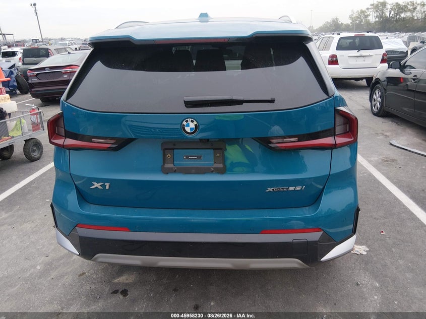 BMW X1 - zdjęcie 16
