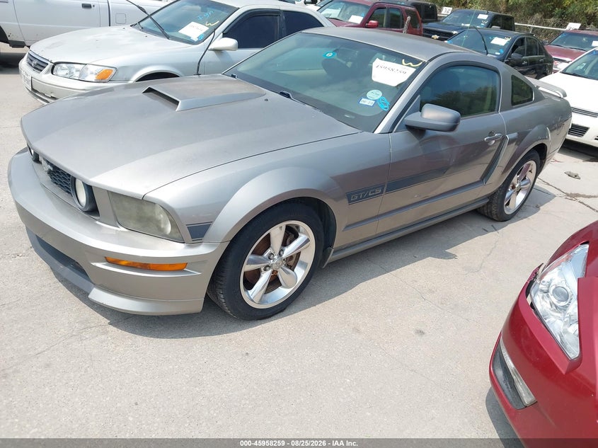 2009 FORD MUSTANG auction photo 2