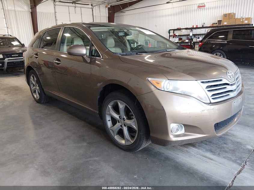 2009 TOYOTA VENZA auction photo 1
