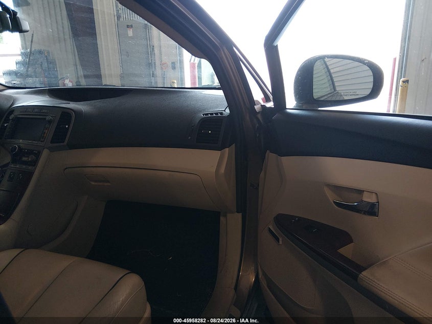 2009 TOYOTA VENZA auction photo 5