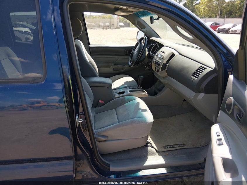 2005 TOYOTA TACOMA auction photo 5