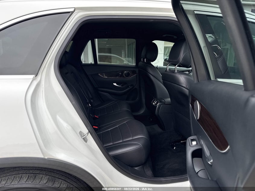 2020 MERCEDES-BENZ GLC 300 auction photo 8