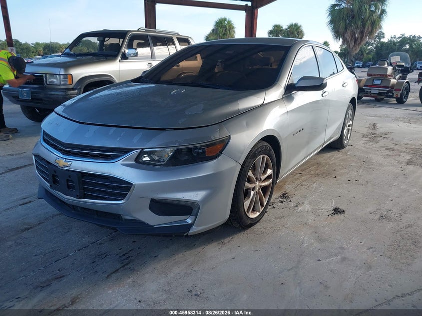 2018 CHEVROLET MALIBU auction photo 2