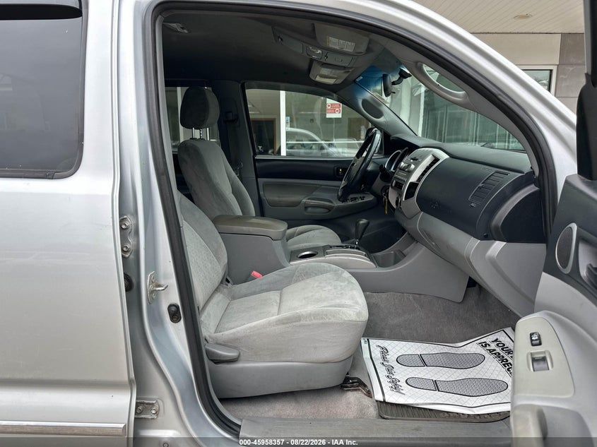 2006 TOYOTA TACOMA auction photo 5