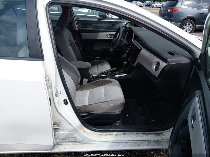 2018 TOYOTA COROLLA auction photo 5