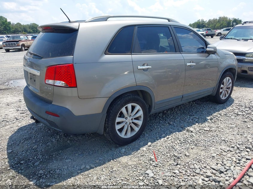 2011 KIA SORENTO auction photo 4