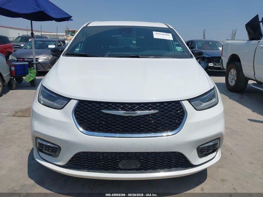 CHRYSLER PACIFICA 2025 VIN 2C4RC1BG1SR545390