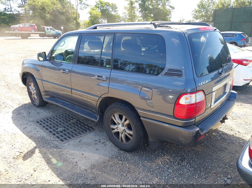 2004 LEXUS LX 470 auction photo 3