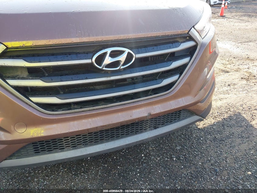 2016 HYUNDAI TUCSON auction photo 6