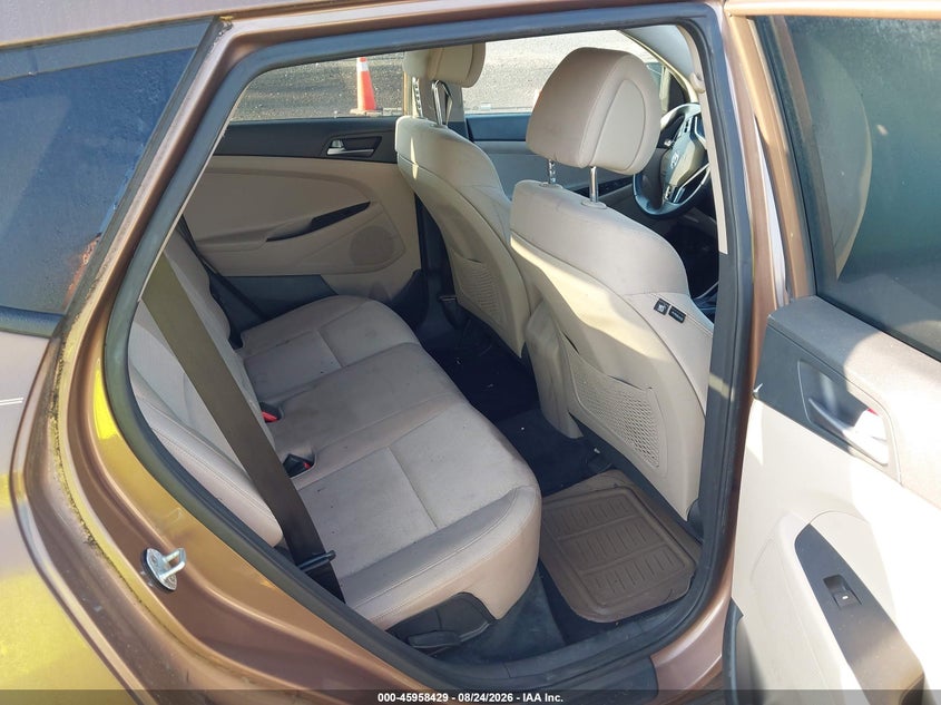 2016 HYUNDAI TUCSON auction photo 8