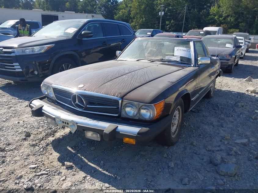 1982 Mercedes-Benz 380 Sl, Normal Wear & Tear, IAAI, VIN WDBBA45A0CB011828 — photo 2