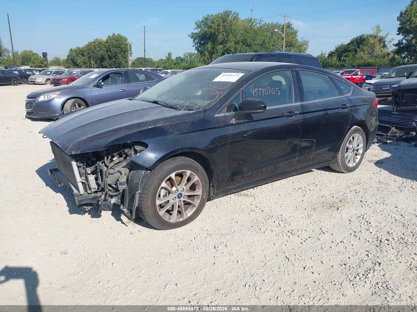 2019 FORD FUSION auction photo 2