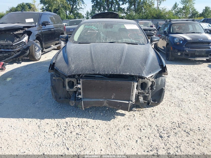 2019 FORD FUSION auction photo 6