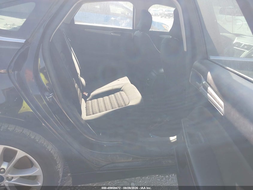 2019 FORD FUSION auction photo 8