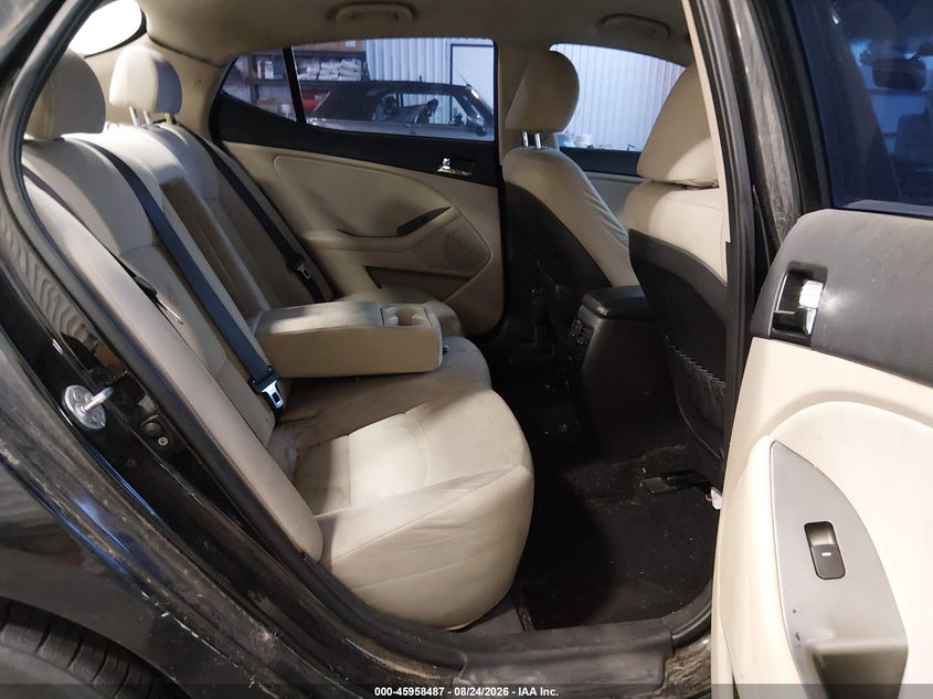2013 KIA OPTIMA HYBRID auction photo 8