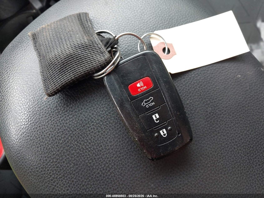 TOYOTA RAV4 - zdjęcie 11