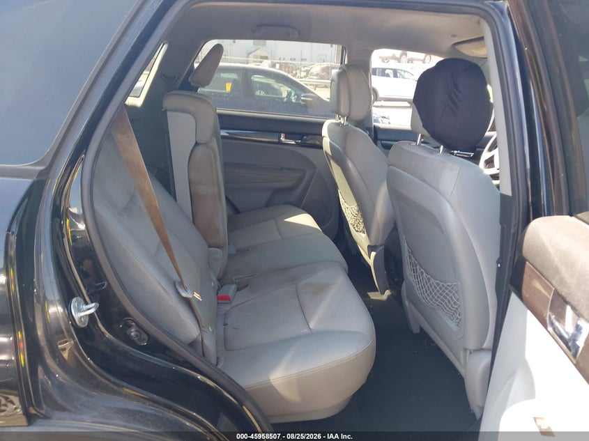 KIA SORENTO 2011 VIN 5XYKTDA27BG164088