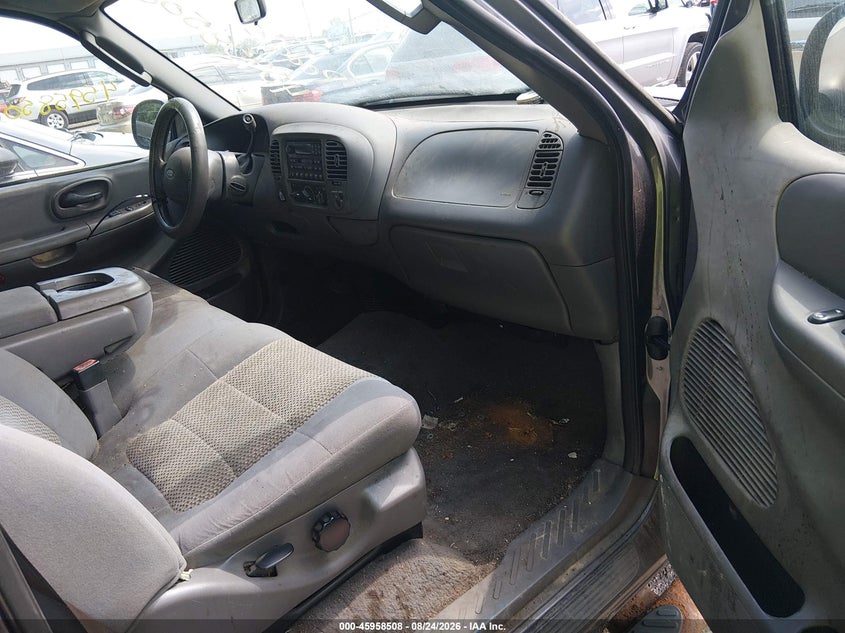 2003 FORD F-150 auction photo 5
