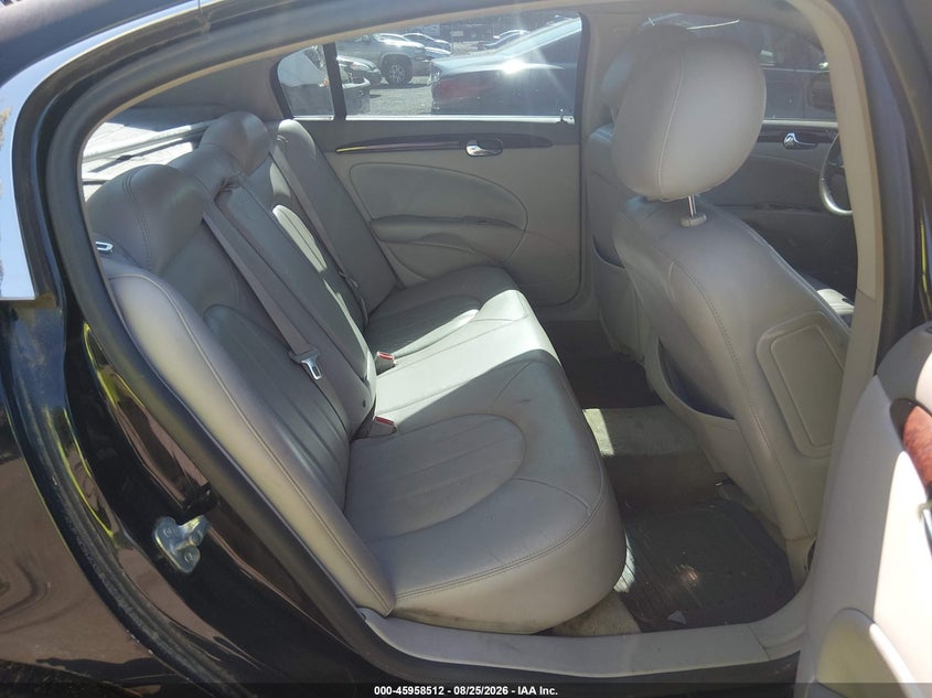 2011 BUICK LUCERNE auction photo 8