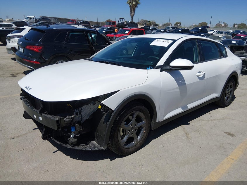 2025 Kia K4, Front End, IAAI, VIN 3KPFT4DE9SE120727 — photo 2
