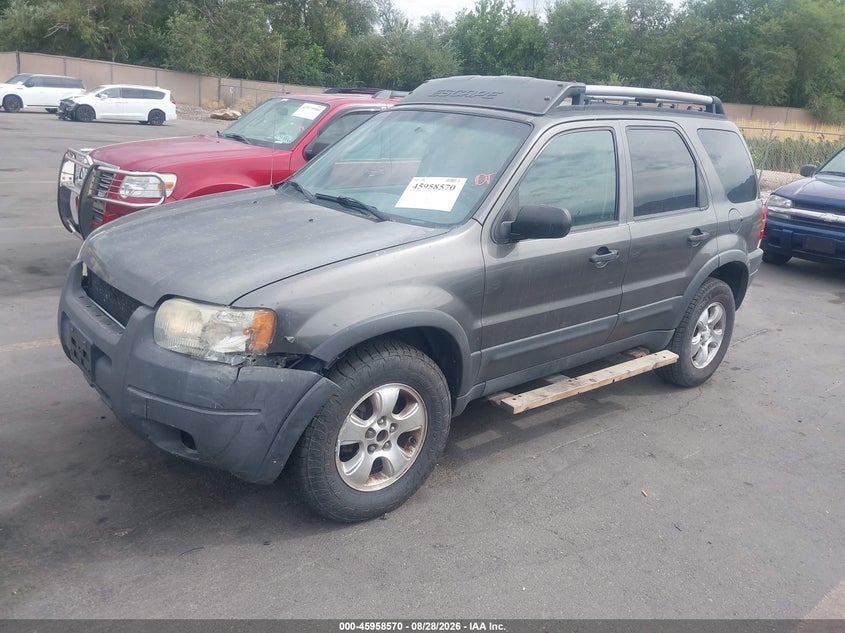 2003 Ford Escape, Обычный износ, IAAI, VIN 1FMCU93193KB54771 — фото 2