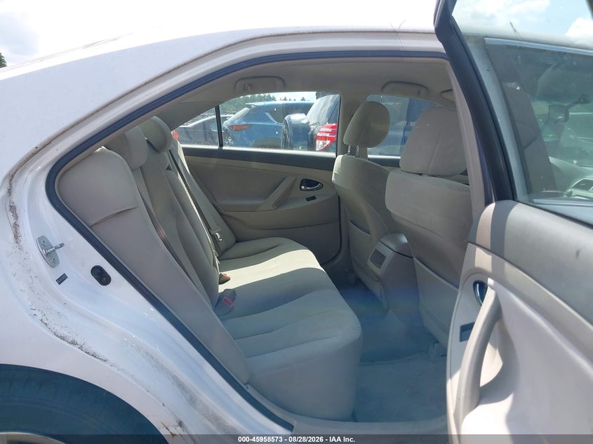 2009 TOYOTA CAMRY auction photo 8