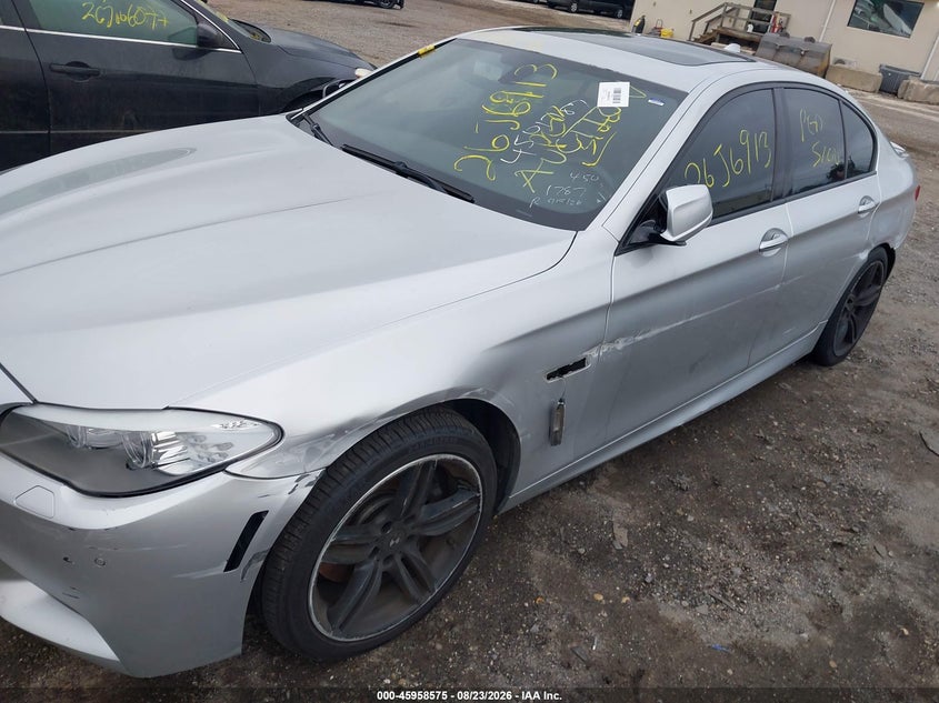 2013 BMW 550I auction photo 6