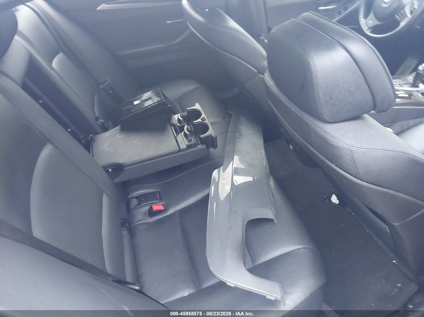 2013 BMW 550I auction photo 8