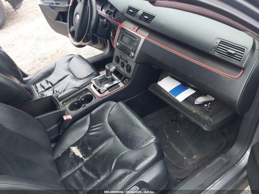 2006 VOLKSWAGEN PASSAT auction photo 5