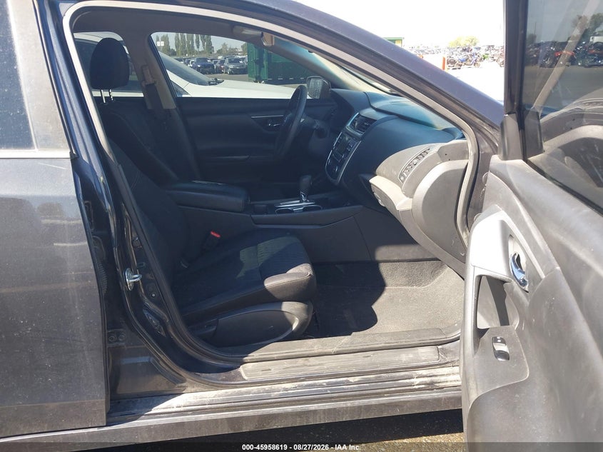 2017 NISSAN ALTIMA auction photo 5