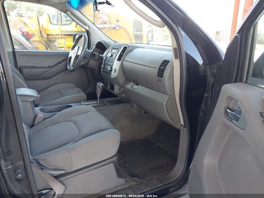2010 NISSAN FRONTIER auction photo 5