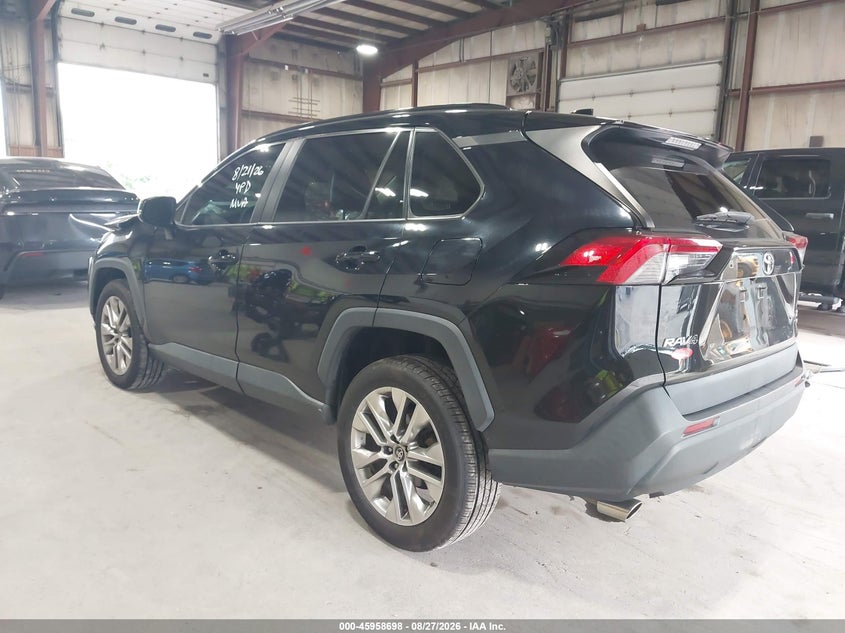 2019 TOYOTA RAV4 auction photo 3