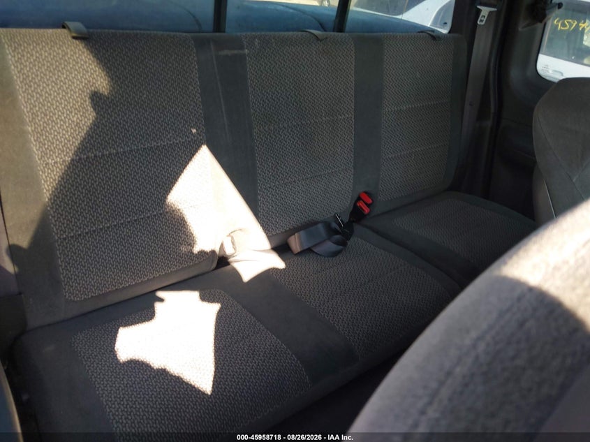 2002 FORD F-150 PICKUP 4.6L V-8 REGULAR , 231HP