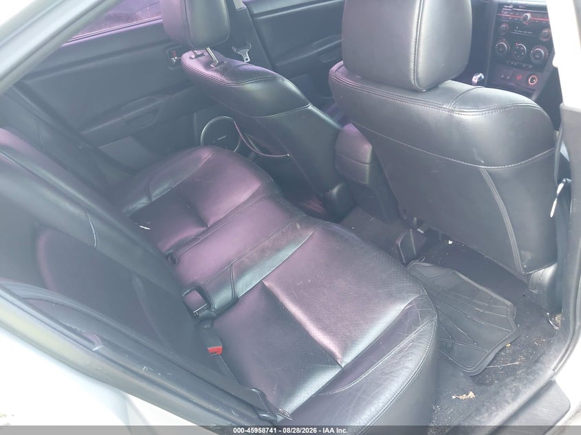 MAZDA MAZDA3 2008 VIN JM1BK324181121128