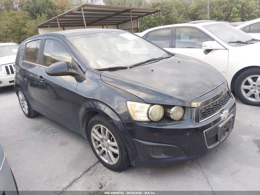 2015 CHEVROLET SONIC auction photo 1