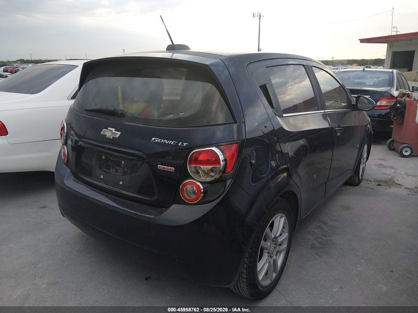 2015 CHEVROLET SONIC auction photo 4