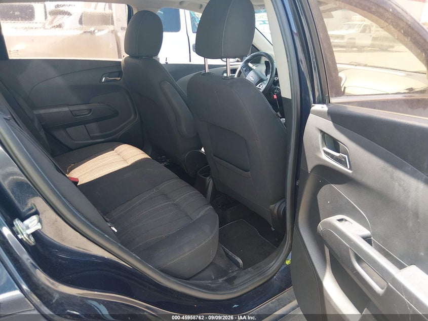 2015 CHEVROLET SONIC auction photo 8
