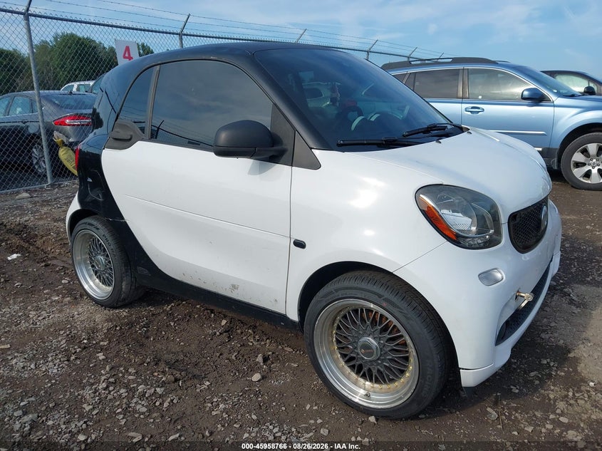 2016 SMART FORTWO auction photo 1