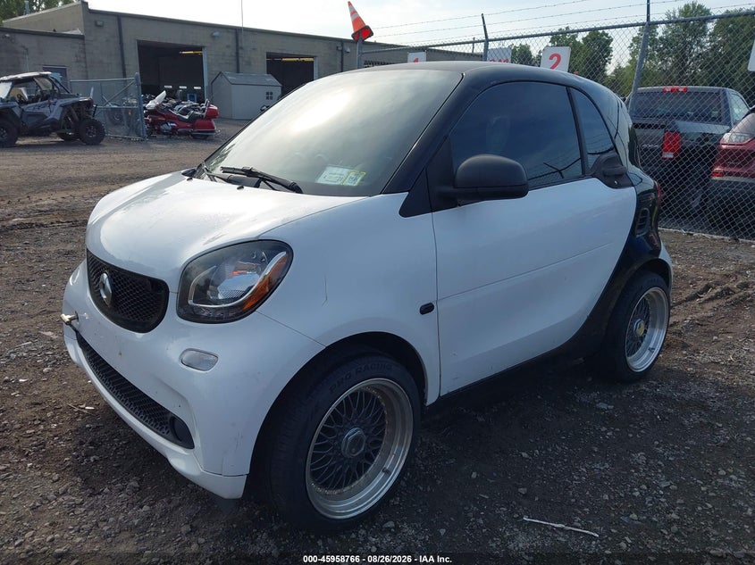 2016 SMART FORTWO auction photo 2