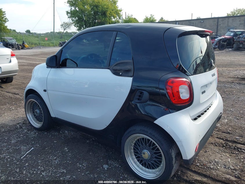 2016 SMART FORTWO auction photo 3